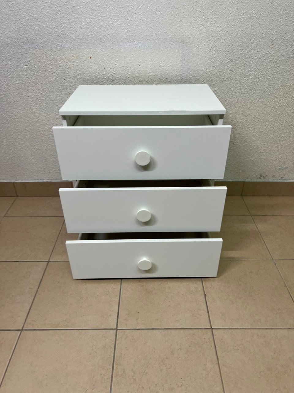 Modern White 3-Drawer Nightstand / Storage Cabinet – Minimalist Bedside Table with Round Knobs - Image 11