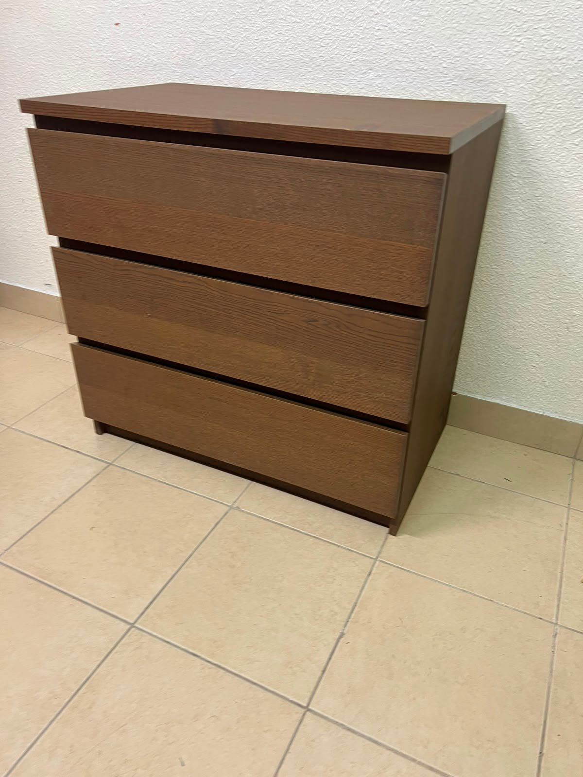 Minimalist Walnut 3-Drawer Chest / Nightstand – Handleless Design with Rich Wood Grain Finish - Image 11