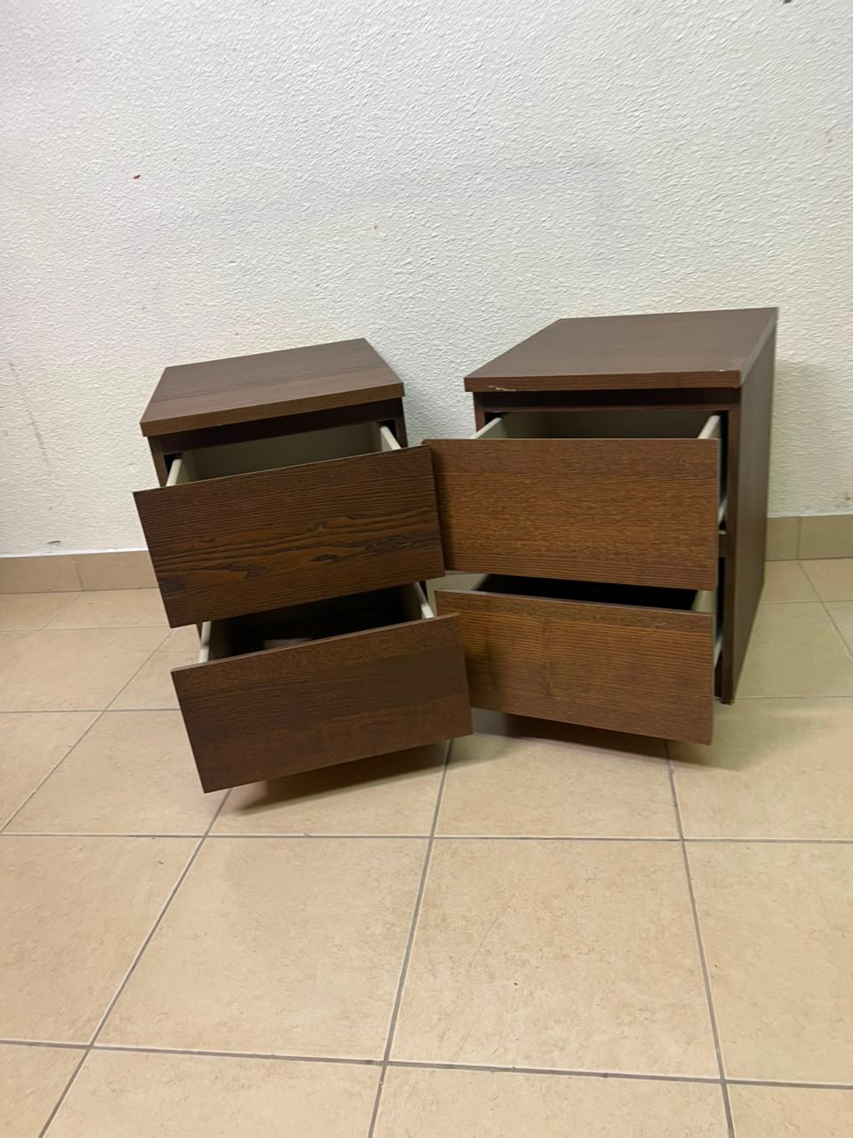 Minimalist Walnut 2-Drawer Nightstand Set – Handleless Bedside Tables with Rich Wood Grain Finish (Set of 2) - Image 6