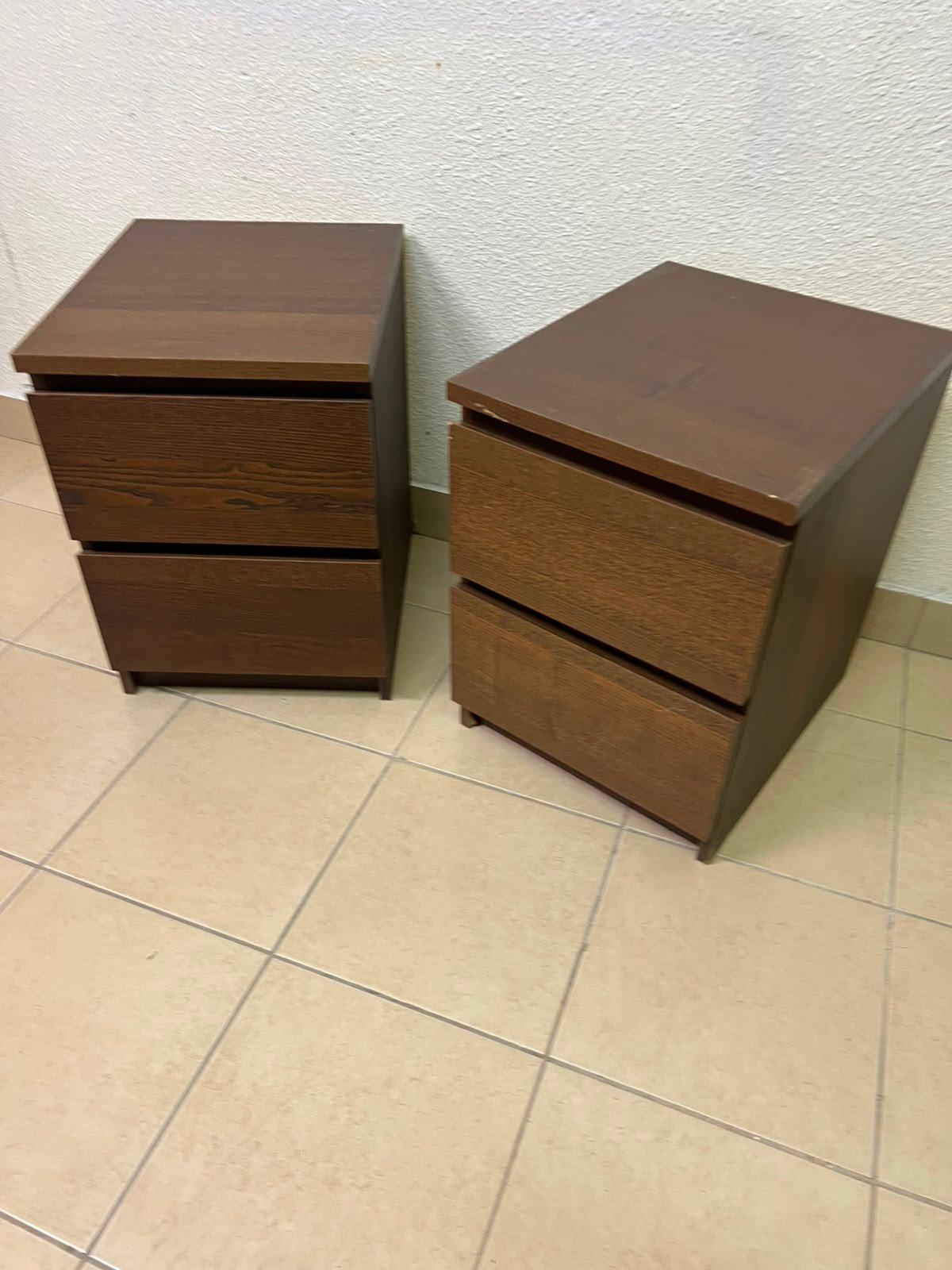 Minimalist Walnut 2-Drawer Nightstand Set – Handleless Bedside Tables with Rich Wood Grain Finish (Set of 2) - Image 8