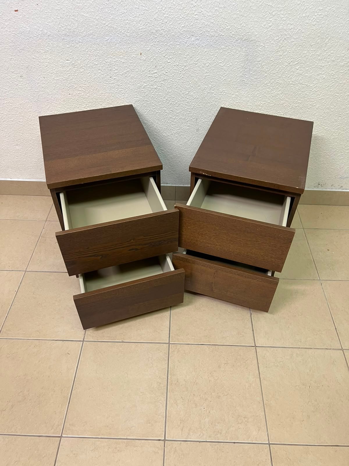 Minimalist Walnut 2-Drawer Nightstand Set – Handleless Bedside Tables with Rich Wood Grain Finish (Set of 2) - Image 10