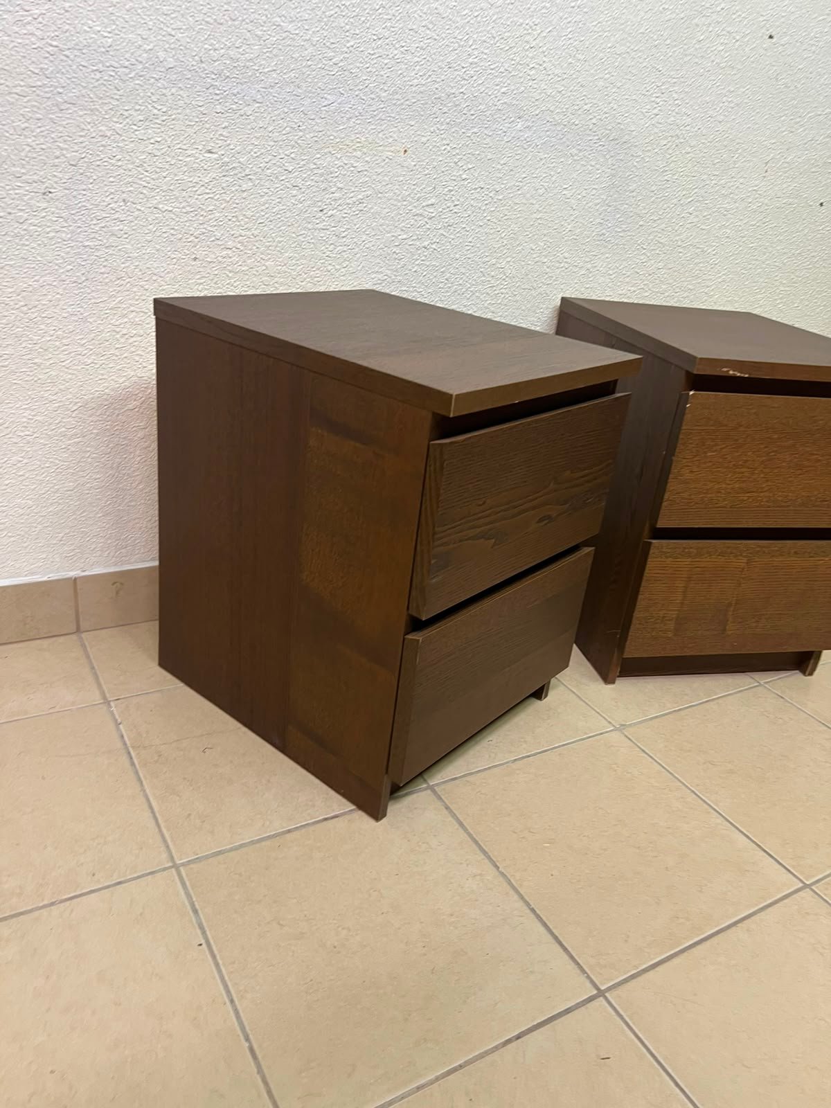 Minimalist Walnut 2-Drawer Nightstand Set – Handleless Bedside Tables with Rich Wood Grain Finish (Set of 2) - Image 13