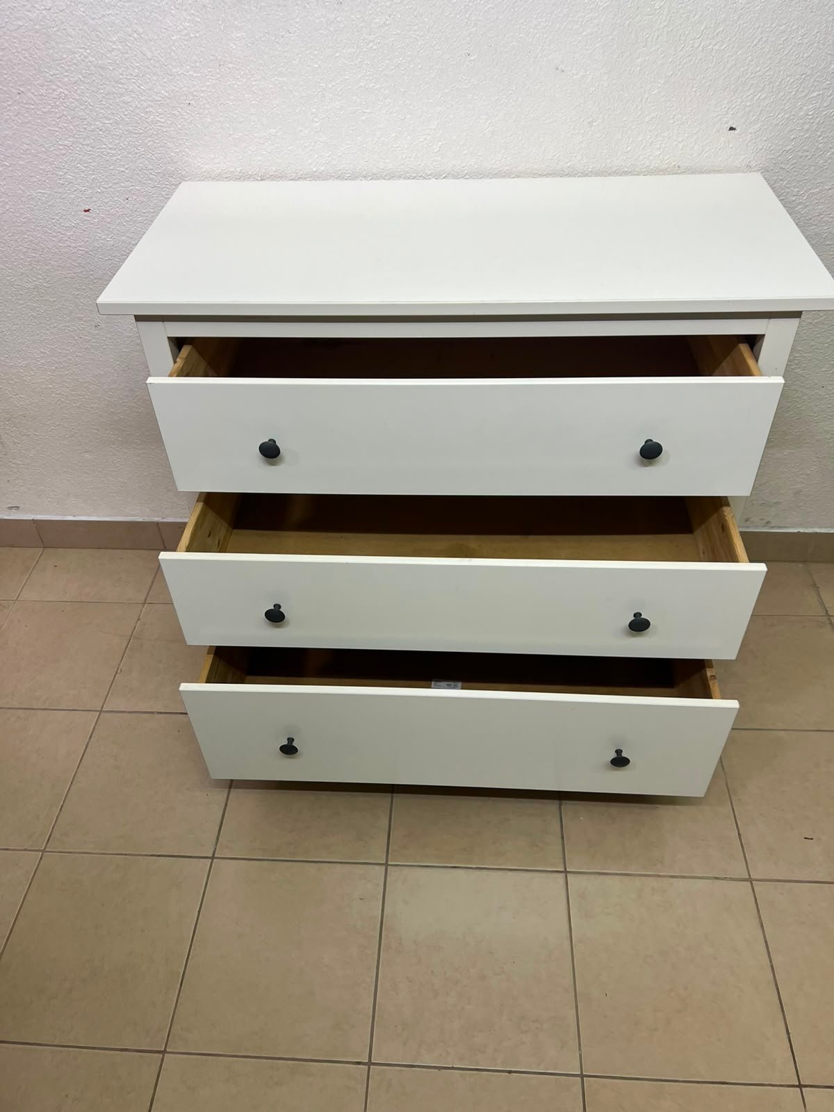 3-Drawer White Dresser / Chest of Drawers with Contrast Black Knobs – Minimalist Storage Cabinet for Bedroom & Living Room - Image 2