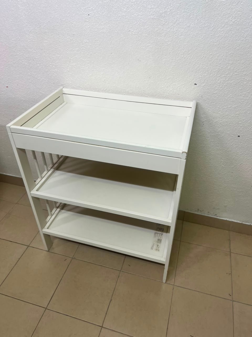 White Wooden Baby Changing Table with 2-Tier Open Storage Shelves – Nursery Organizer with Raised Safety Rails & Slatted Sides - Image 8