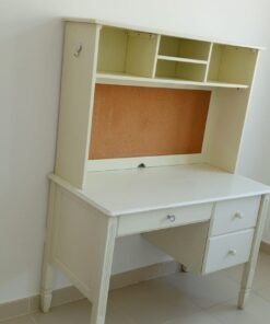 Classic White Study Desk with Hutch, Corkboard & 3 Drawers – Spacious Home Office Workstation with Turned Legs - Image 4