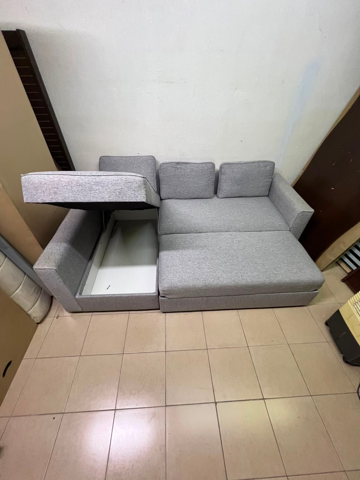 Modern Grey L-Shaped Sectional Sofa with Chaise Lounge – Spacious Fabric Couch for Apartments, Living Rooms & Studios - Image 5