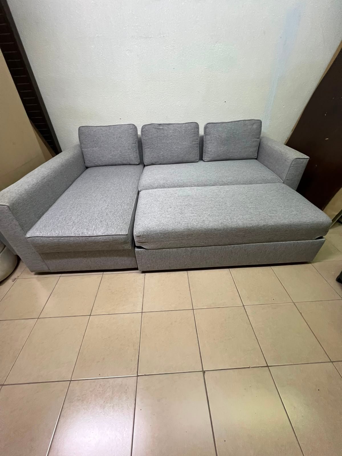 Modern Grey L-Shaped Sectional Sofa with Chaise Lounge – Spacious Fabric Couch for Apartments, Living Rooms & Studios - Image 7