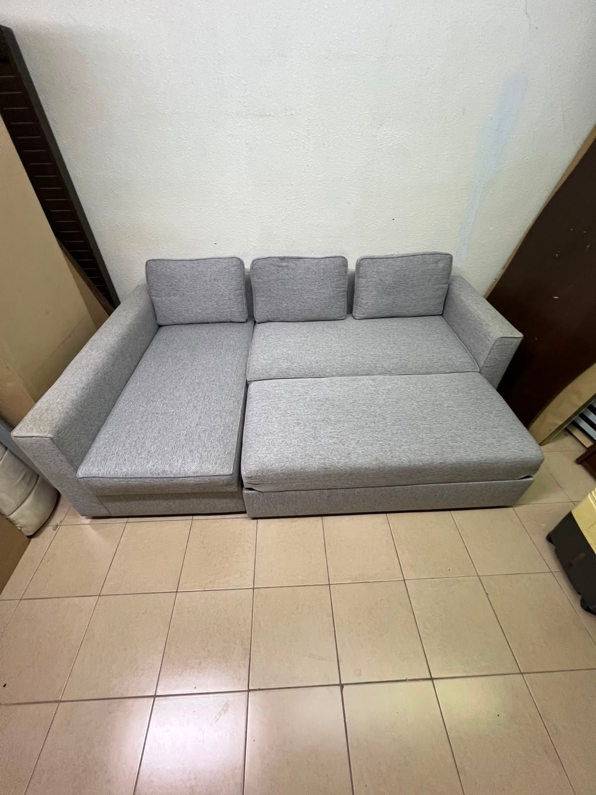 Modern Grey L-Shaped Sectional Sofa with Chaise Lounge – Spacious Fabric Couch for Apartments, Living Rooms & Studios - Image 10