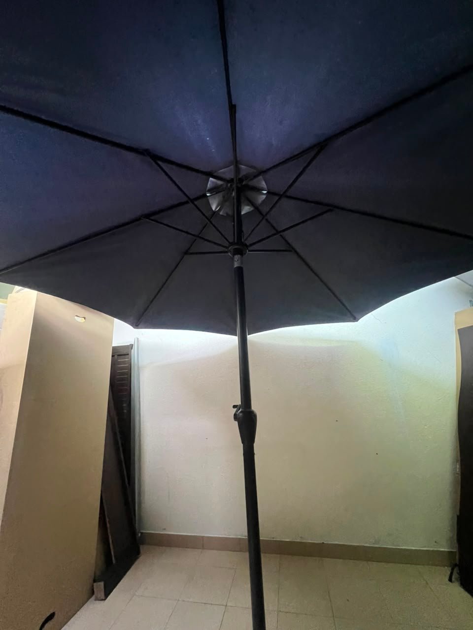 Square Dark Grey Patio Umbrella with Crank & Tilt – Complete Outdoor Garden Set with Heavy Grey Stone Base & Black Pole - Image 4