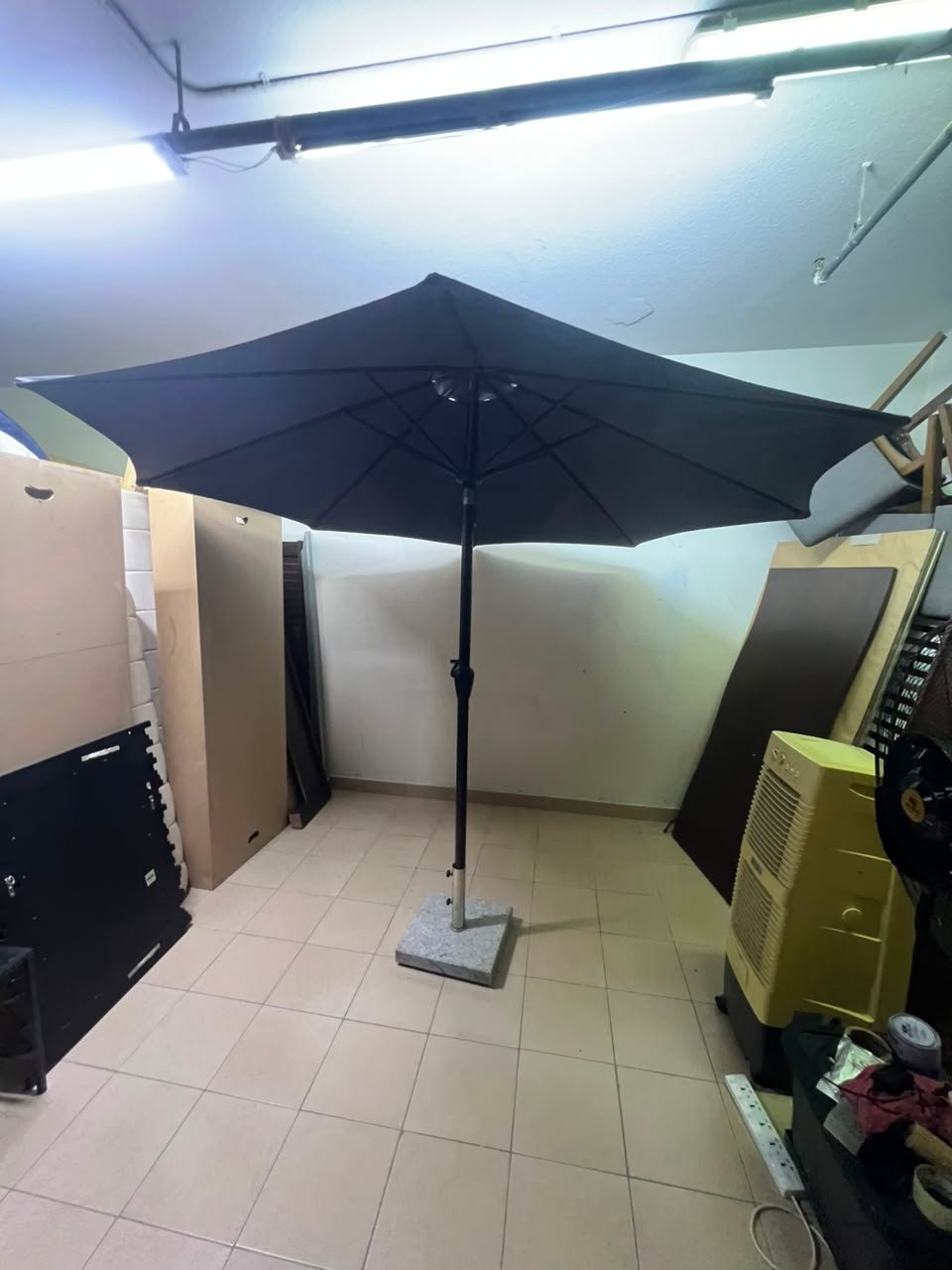 Square Dark Grey Patio Umbrella with Crank & Tilt – Complete Outdoor Garden Set with Heavy Grey Stone Base & Black Pole - Image 6