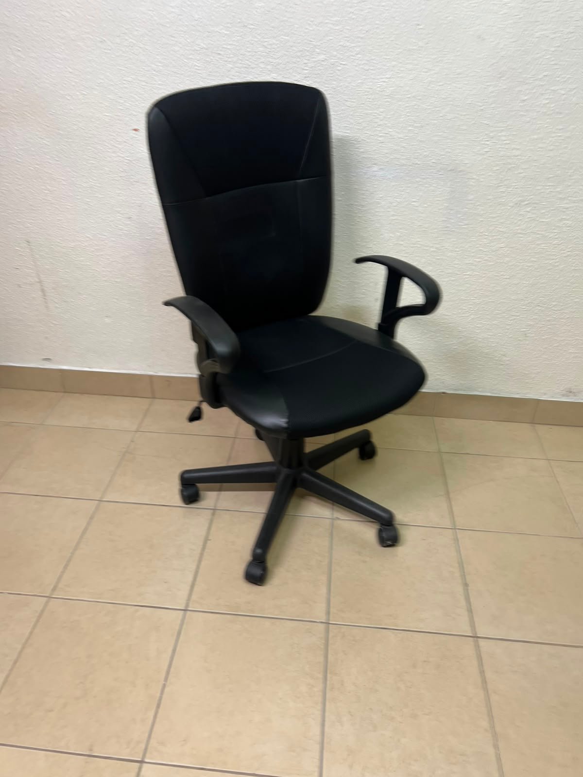 Black Ergonomic Office Chair with Mesh & Faux Leather Upholstery – Breathable Swivel Task Chair with Fixed Armrest - Image 8