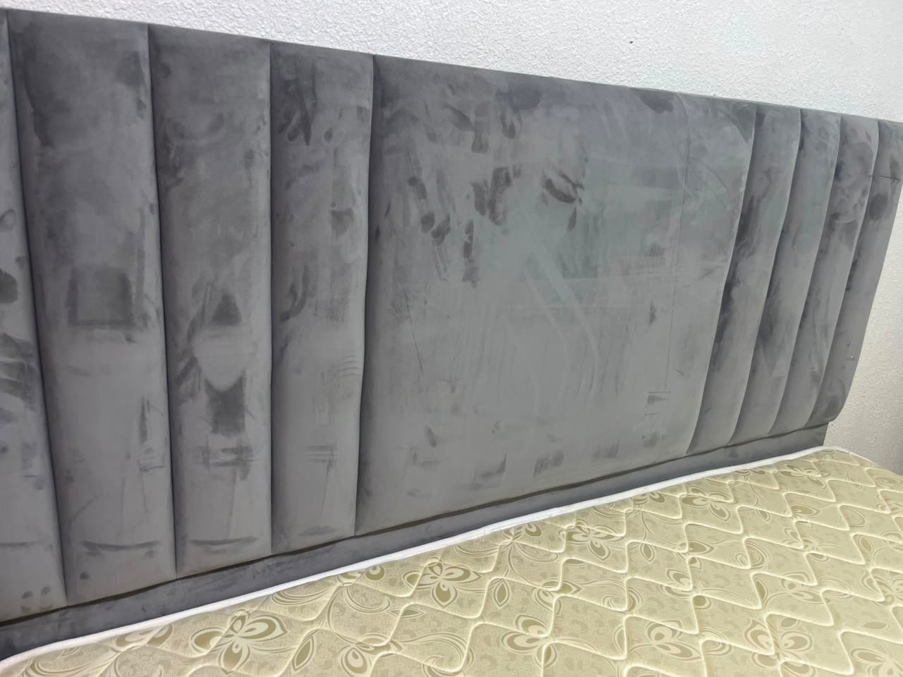 Complete Upholstered Grey Bed Set – Vertical Channel-Tufted Headboard, Cream Quilted Mattress & Matching Dark Grey Divan Base - Image 2