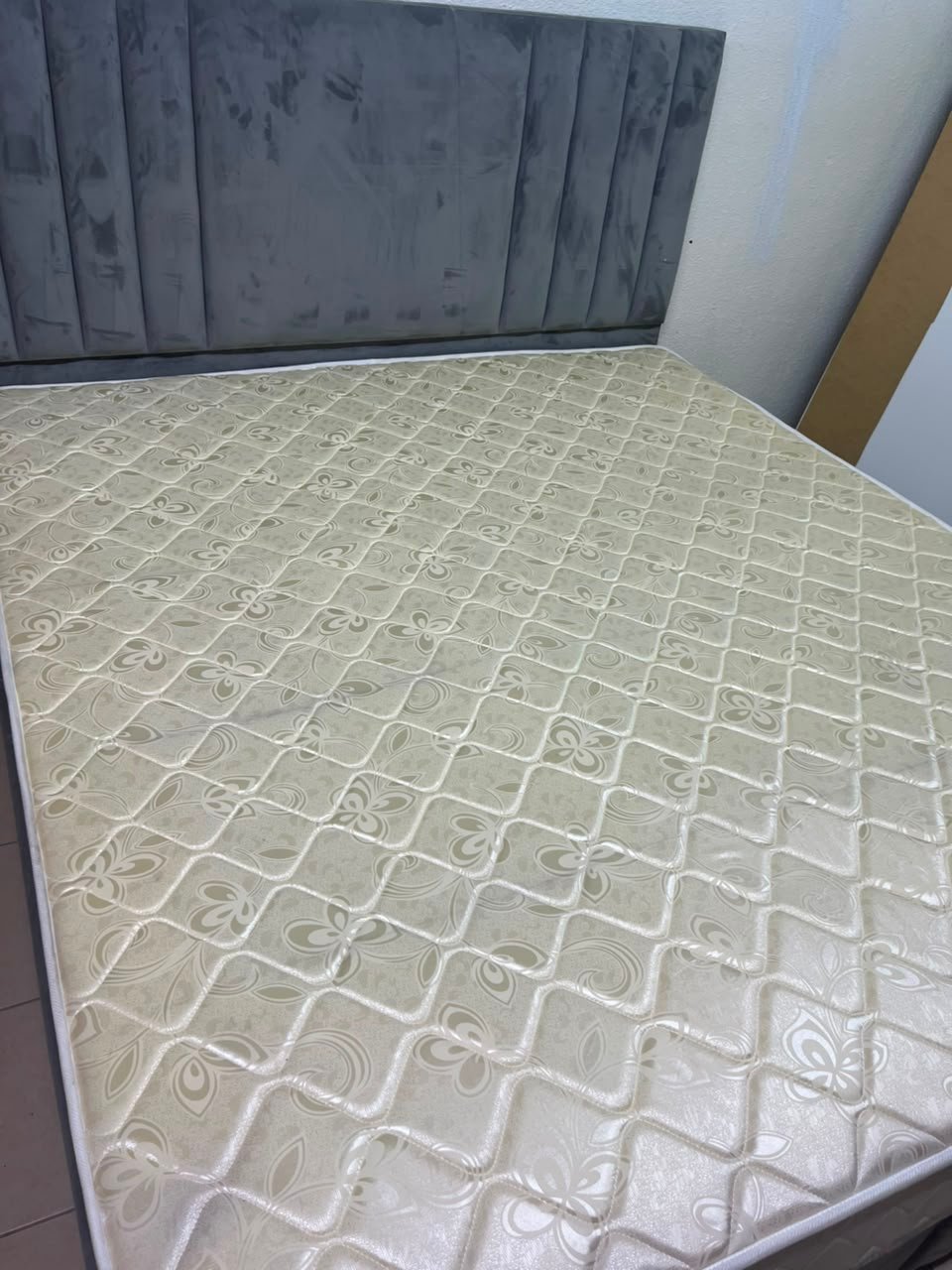 Complete Upholstered Grey Bed Set – Vertical Channel-Tufted Headboard, Cream Quilted Mattress & Matching Dark Grey Divan Base - Image 8