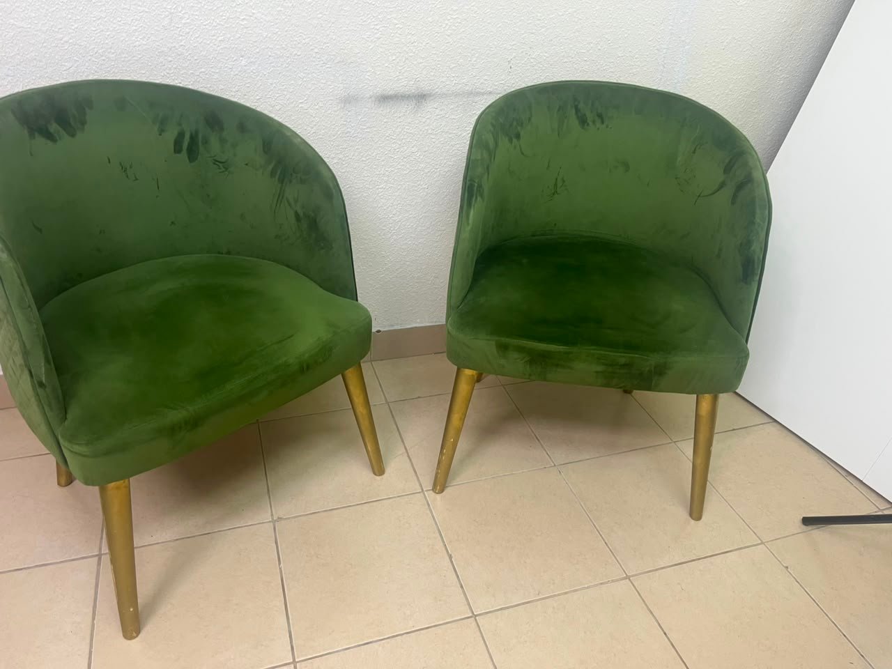 Set of 2 Olive Green Velvet Tub Chairs – Mid-Century Modern Accent Seating with Gold/Brass Tapered Legs - Image 3
