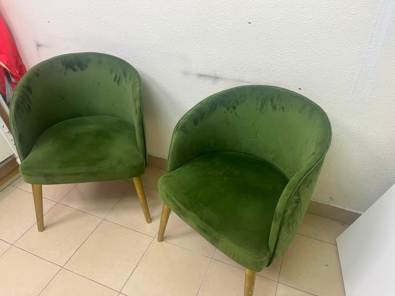 Set of 2 Olive Green Velvet Tub Chairs – Mid-Century Modern Accent Seating with Gold/Brass Tapered Legs - Image 5