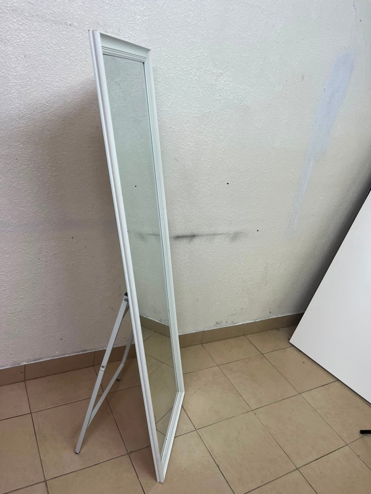 Modern White Full-Length Standing Mirror with Foldable Easel Stand – Rectangular Floor Mirror for Bedroom, Dressing Room & Hallway - Image 4