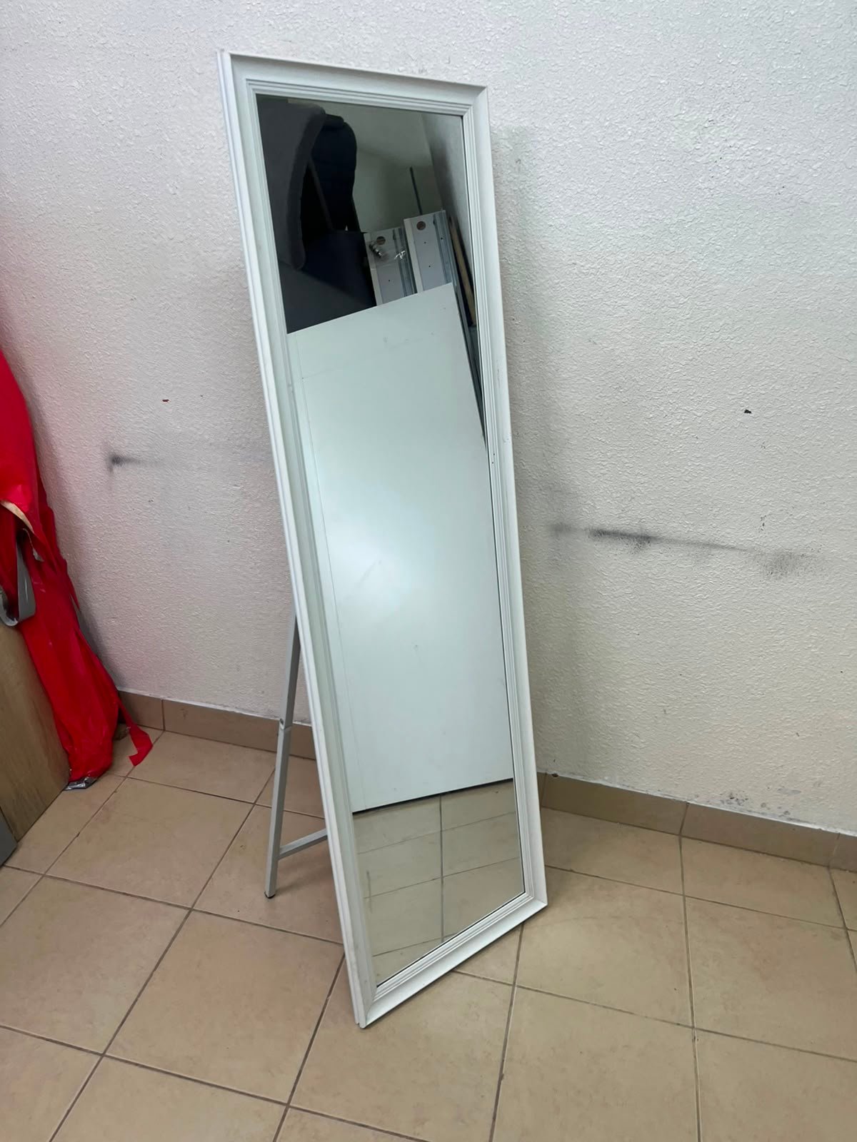 Modern White Full-Length Standing Mirror with Foldable Easel Stand – Rectangular Floor Mirror for Bedroom, Dressing Room & Hallway - Image 5