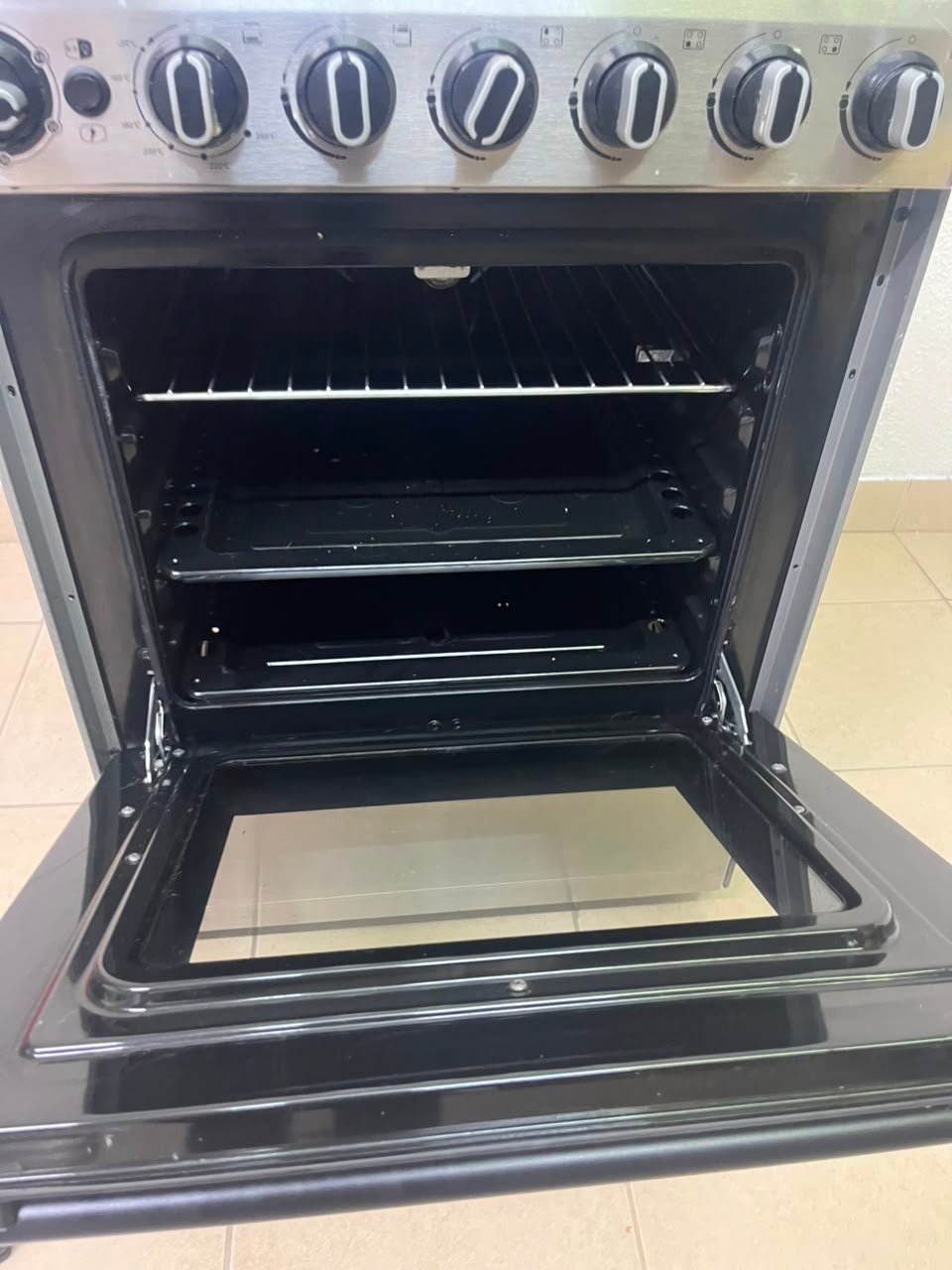 Midea Freestanding 4-Burner Gas Cooker with Oven – Stainless Steel Stove with Foldable Glass Lid & Storage Drawer - Image 8