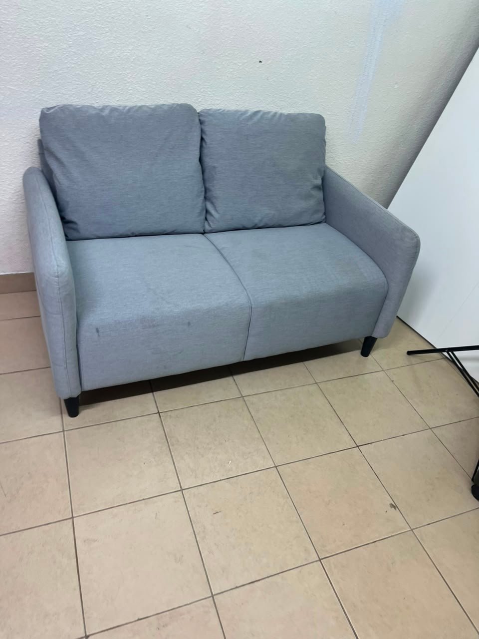 Modern Light Grey 2-Seater Loveseat / Small Sofa – Compact Design with Loose Back Cushions & Short Black Legs - Image 2