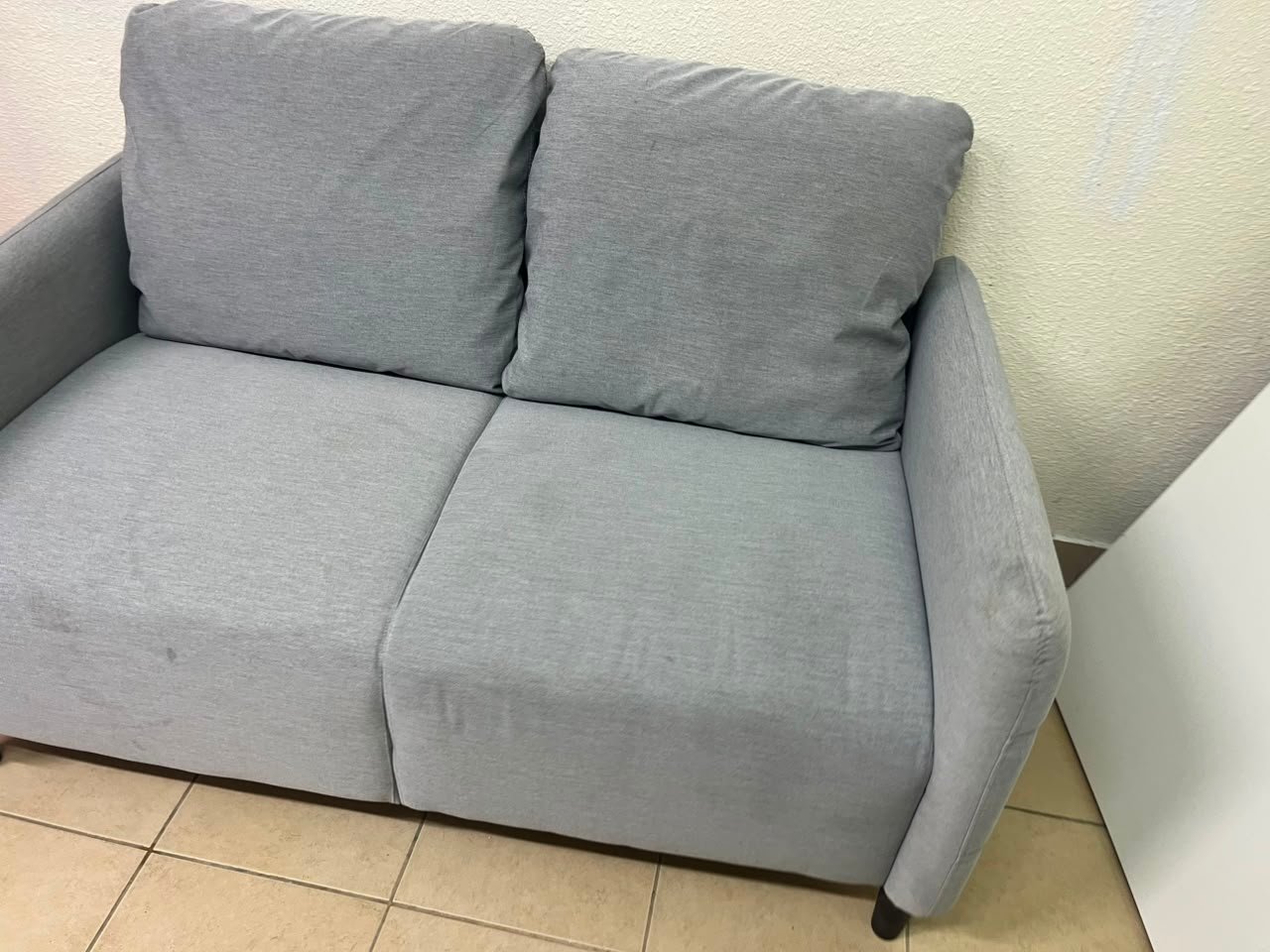 Modern Light Grey 2-Seater Loveseat / Small Sofa – Compact Design with Loose Back Cushions & Short Black Legs - Image 6