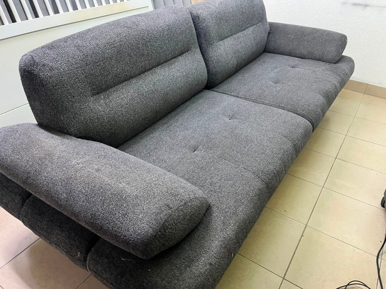 Modern Dark Grey 2-Seater Fabric Sofa / Loveseat – Plush Cushions with Horizontal Panel Stitching & Low-Profile Legs - Image 7