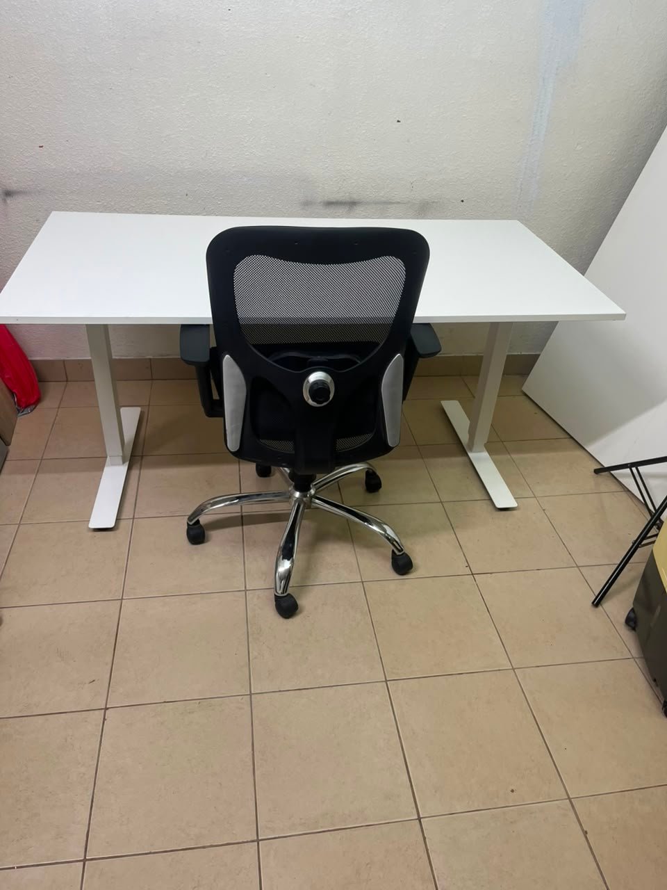 Ergonomic Black Mesh Office Chair – Adjustable Lumbar Support Dial, Flip-Up Armrests & Chrome Base - Image 2