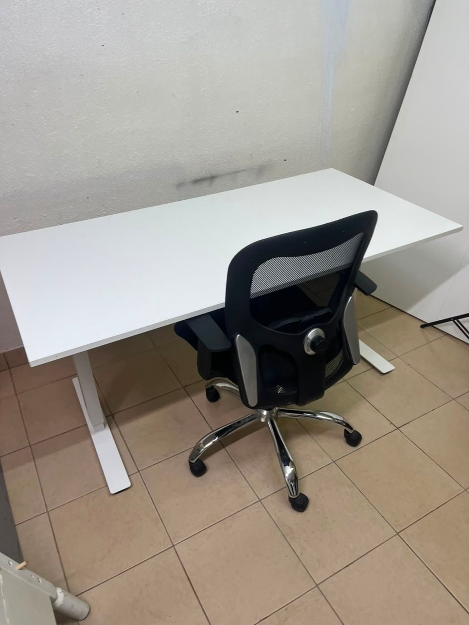 Ergonomic Black Mesh Office Chair – Adjustable Lumbar Support Dial, Flip-Up Armrests & Chrome Base - Image 3