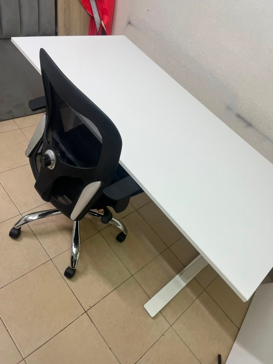 Ergonomic Black Mesh Office Chair – Adjustable Lumbar Support Dial, Flip-Up Armrests & Chrome Base - Image 6