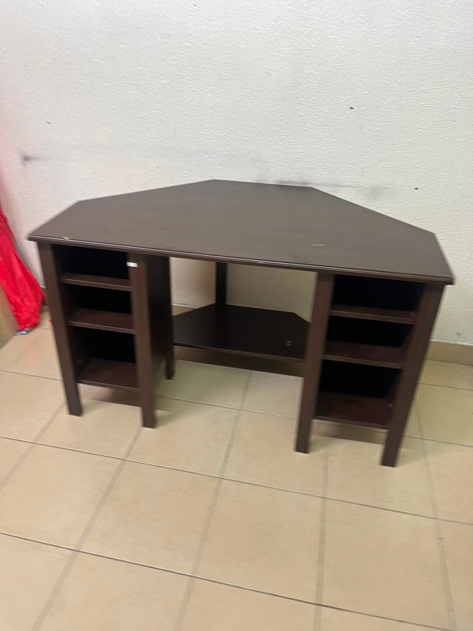IKEA BRUSALI corner desk in brown featuring built-in storage shelves on the sides. - Image 8