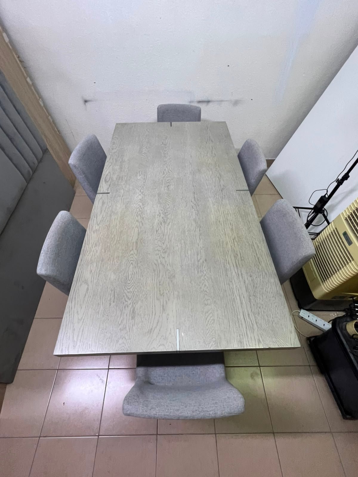 Scandinavian Light Oak Extendable Dining Table with 6 Grey Upholstered Chairs – Mid-Century Modern 7-Piece Set with Splayed Wood Legs - Image 2