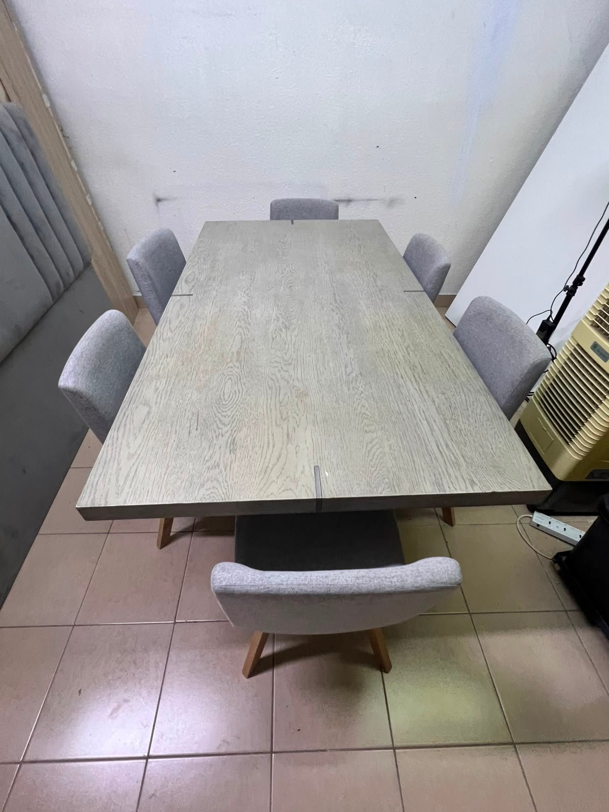 Scandinavian Light Oak Extendable Dining Table with 6 Grey Upholstered Chairs – Mid-Century Modern 7-Piece Set with Splayed Wood Legs - Image 4