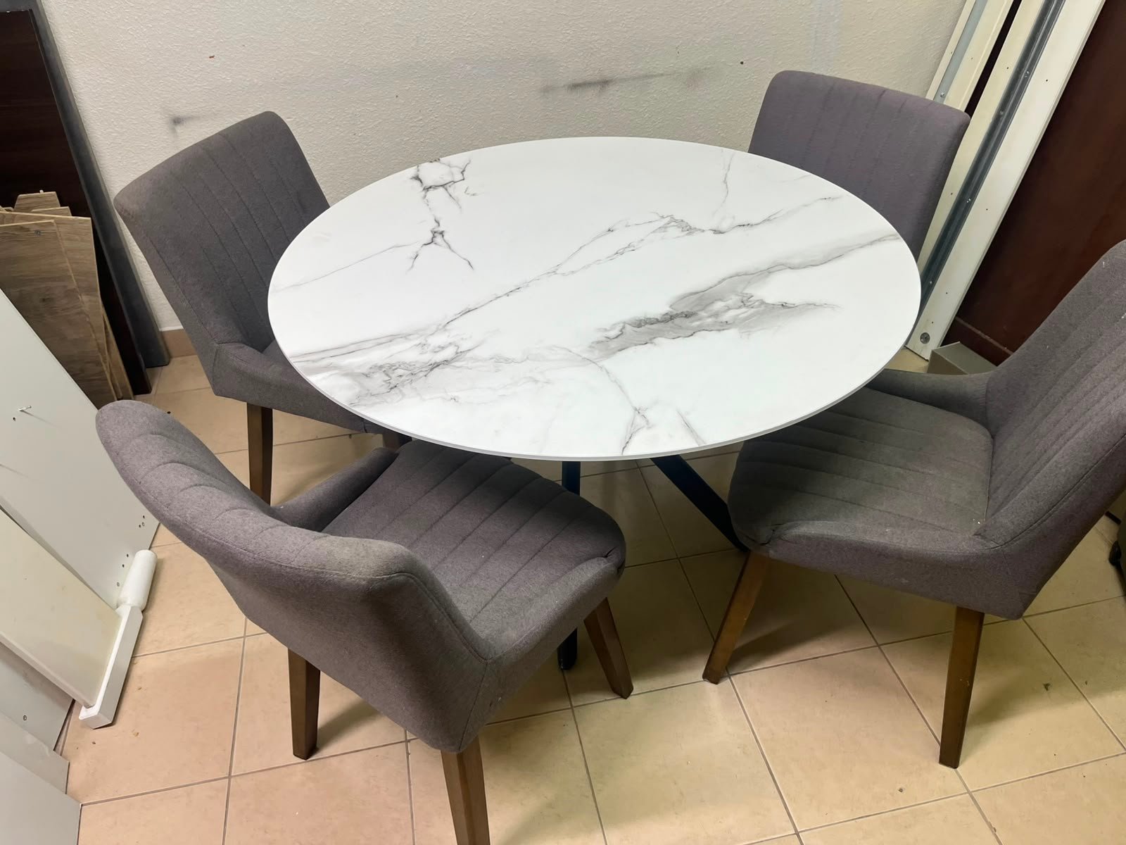 5-Piece Modern Dining Set – White Faux Marble Round Table with Black Metal Base & 4 Grey Upholstered Chairs with Wood Legs - Image 5