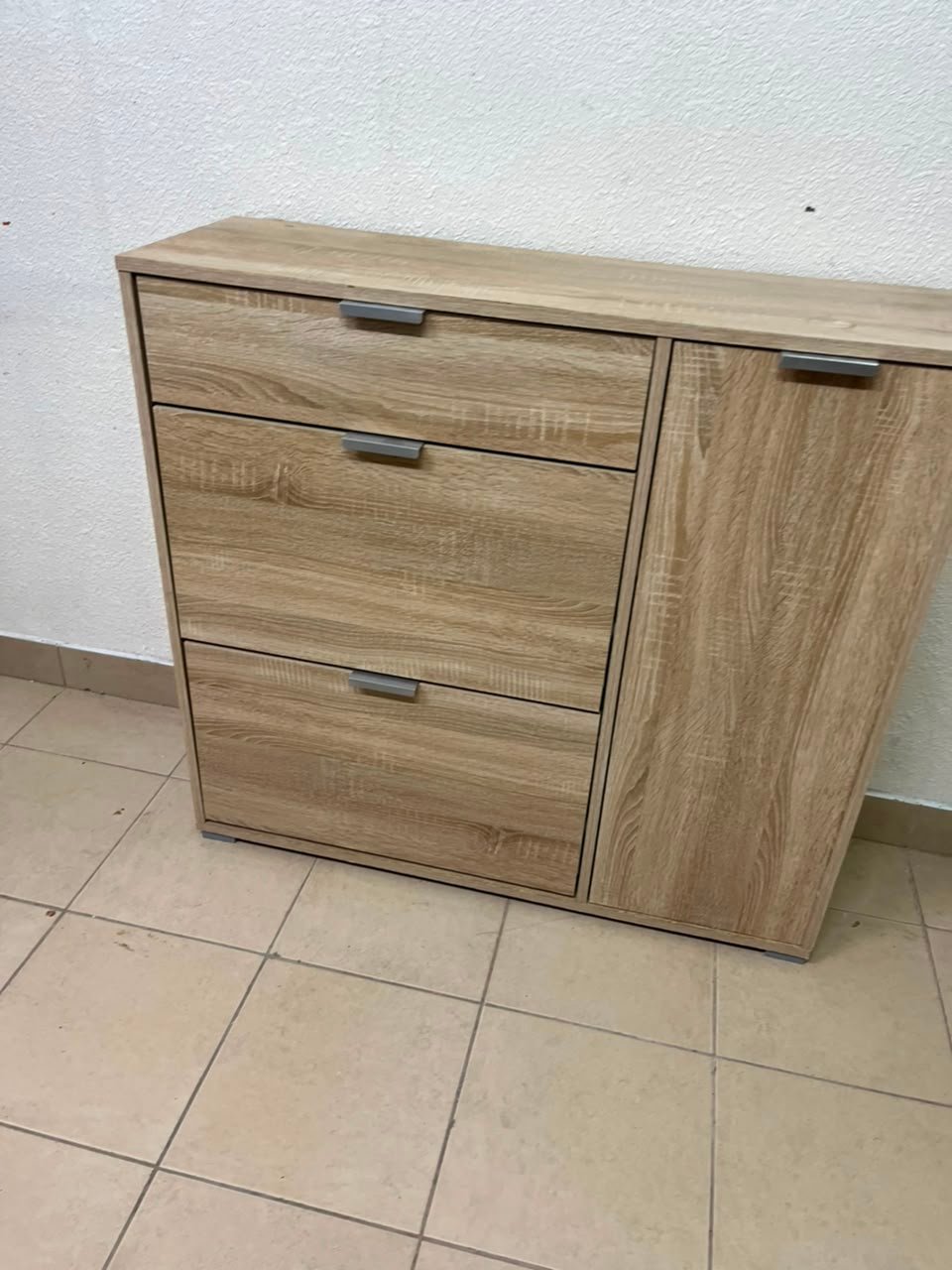 Modern Light Oak Storage Cabinet / Shoe Rack – 3-Tier Tilt-Out Drawers & Side Cabinet with Sleek Silver Handles - Image 6