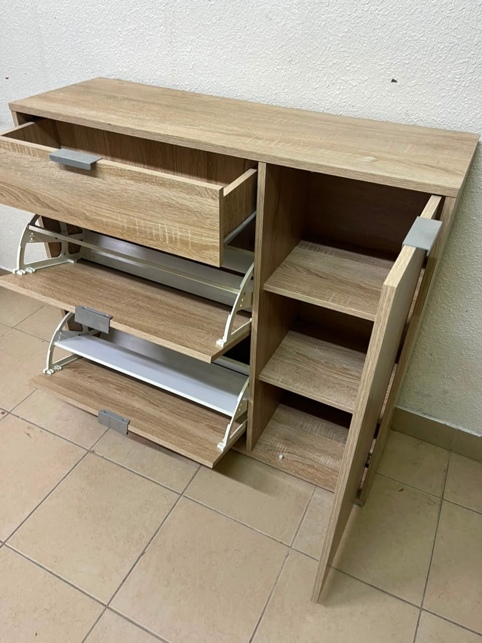 Modern Light Oak Storage Cabinet / Shoe Rack – 3-Tier Tilt-Out Drawers & Side Cabinet with Sleek Silver Handles - Image 10