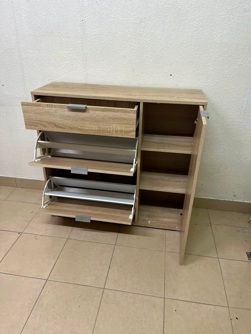 Modern Light Oak Storage Cabinet / Shoe Rack – 3-Tier Tilt-Out Drawers & Side Cabinet with Sleek Silver Handles - Image 12