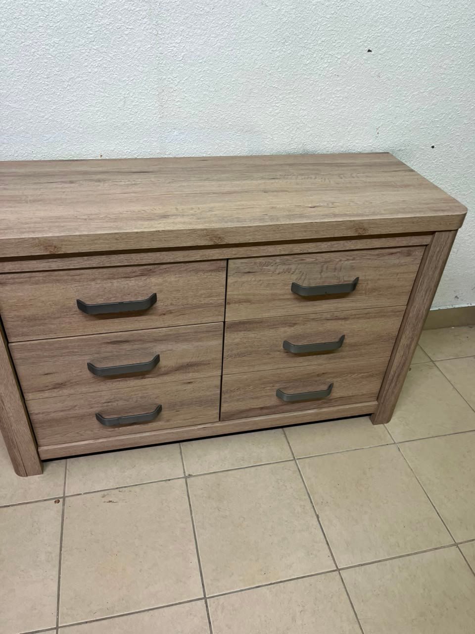 Contemporary Light Oak 6-Drawer Dresser / Sideboard – Wide Wooden Chest with Thick Framing & Dark Grey Curved Handles - Image 6
