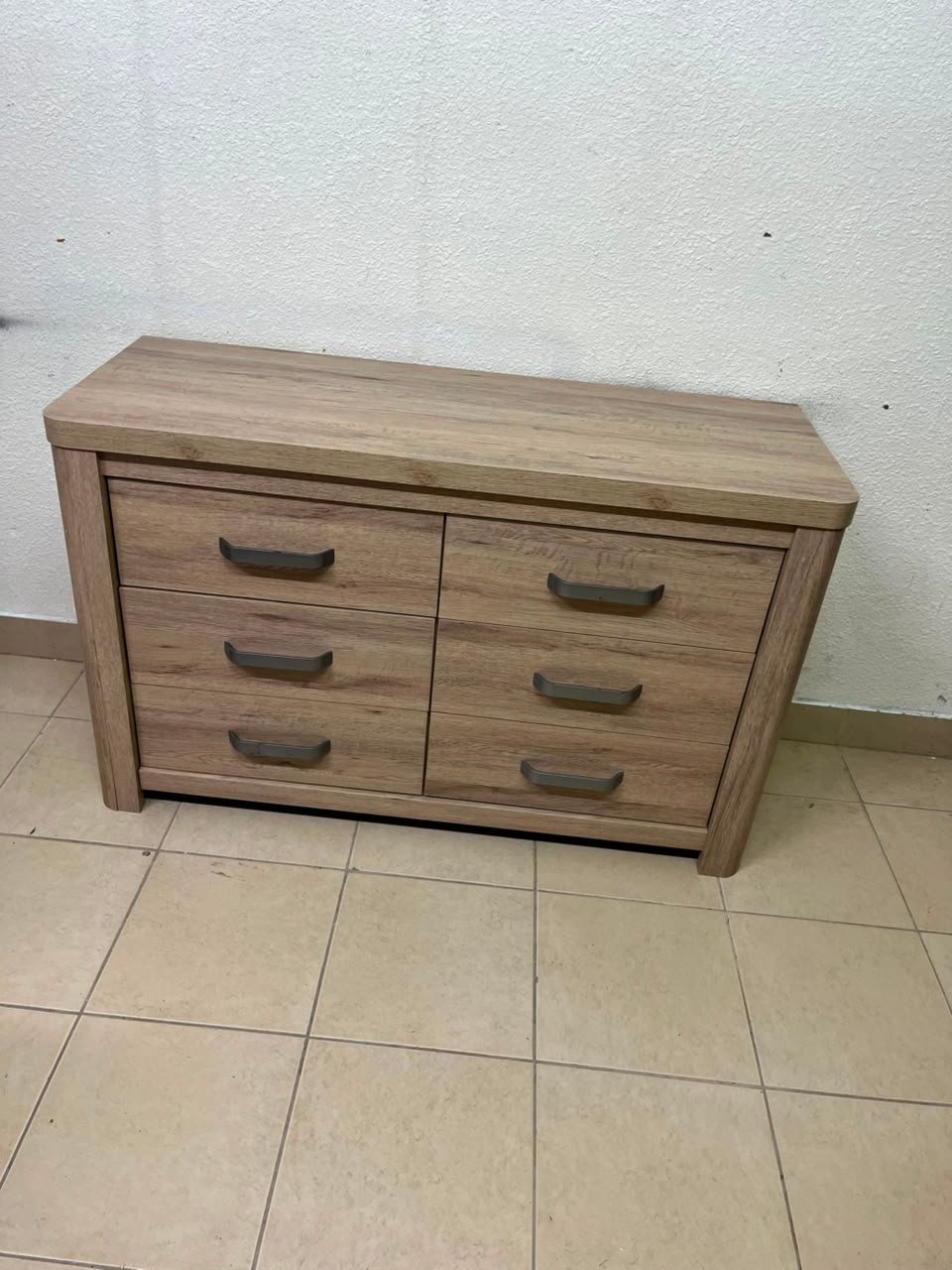Contemporary Light Oak 6-Drawer Dresser / Sideboard – Wide Wooden Chest with Thick Framing & Dark Grey Curved Handles - Image 9