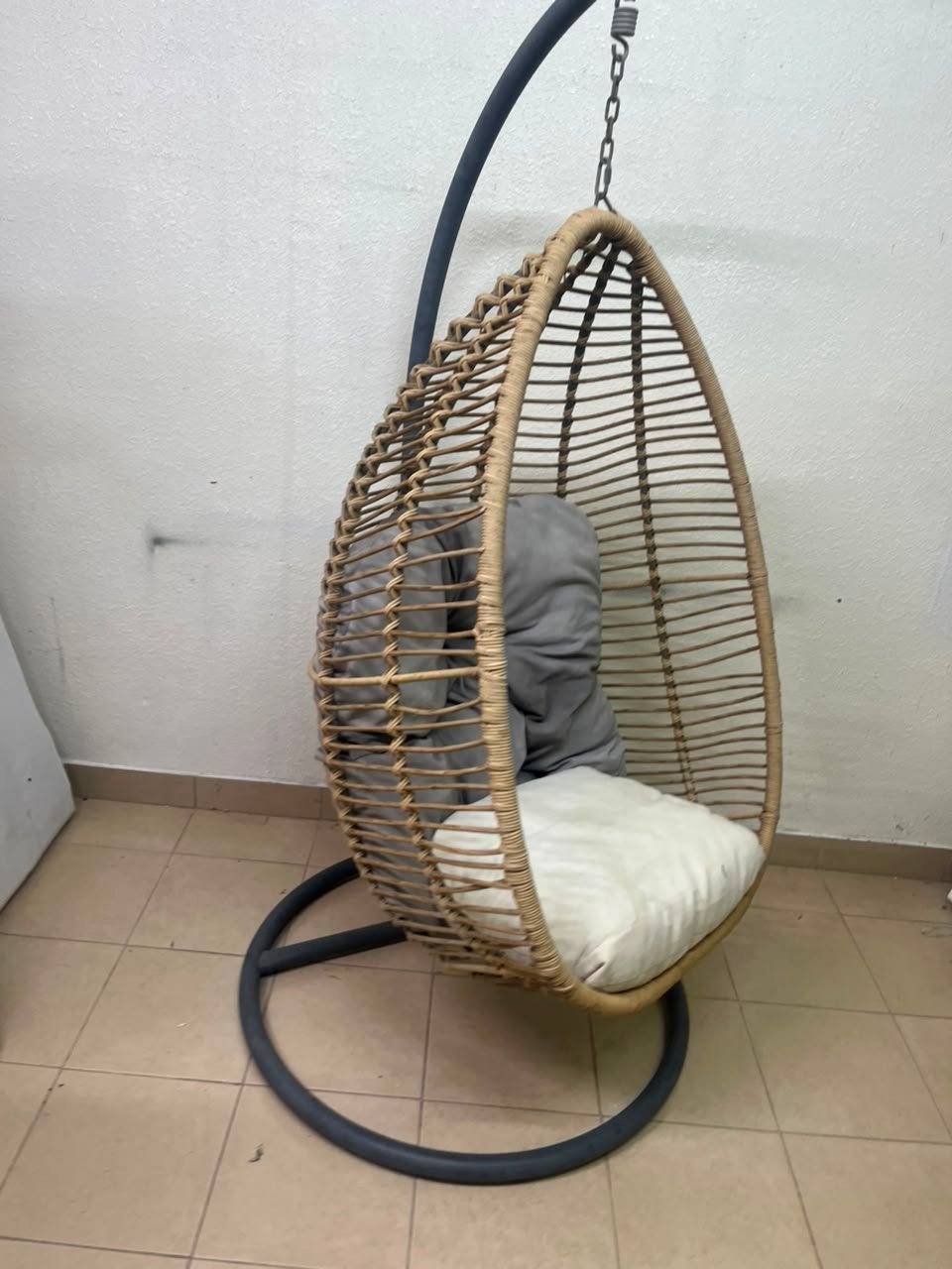 Beige Rattan Hanging Egg Chair with Stand – Indoor/Outdoor Teardrop Swing Chair with Black Metal Frame & Cushion Set - Image 4