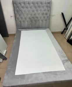 Grey Velvet Single Bed Frame with Diamond-Tufted Headboard – Upholstered Platform Bed with Low-Profile Base