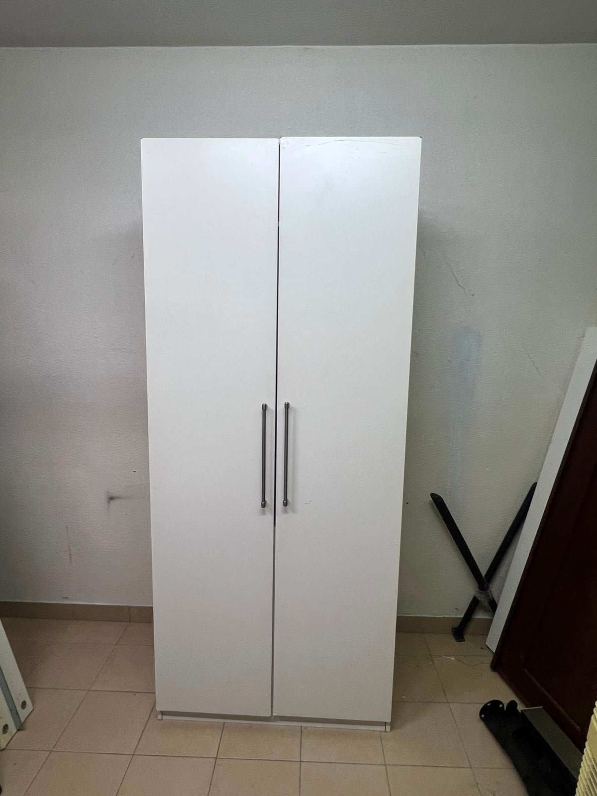 Modern White 2-Door Wardrobe / Armoire – Tall Bedroom Storage Closet with Sleek Flat Panels & Vertical Silver Handles