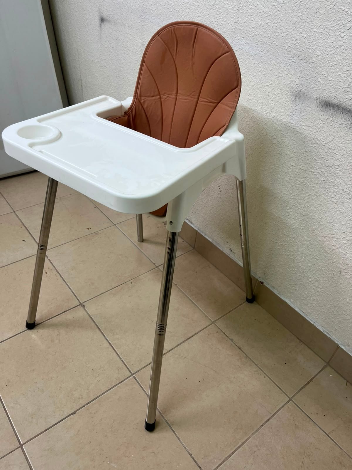 Sky-Touch 2-in-1 High Chair (Food)