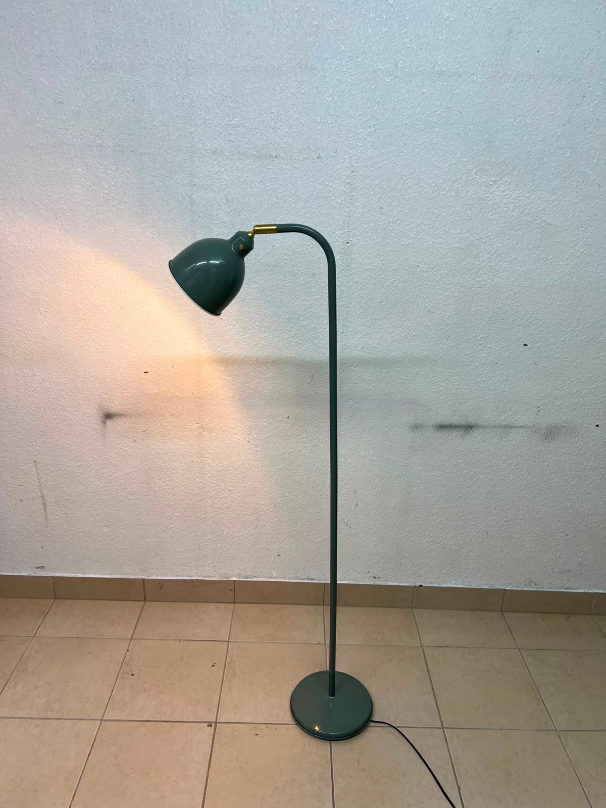 IKEA RÖDFLIK floor reading lamp in grey-green - Image 2