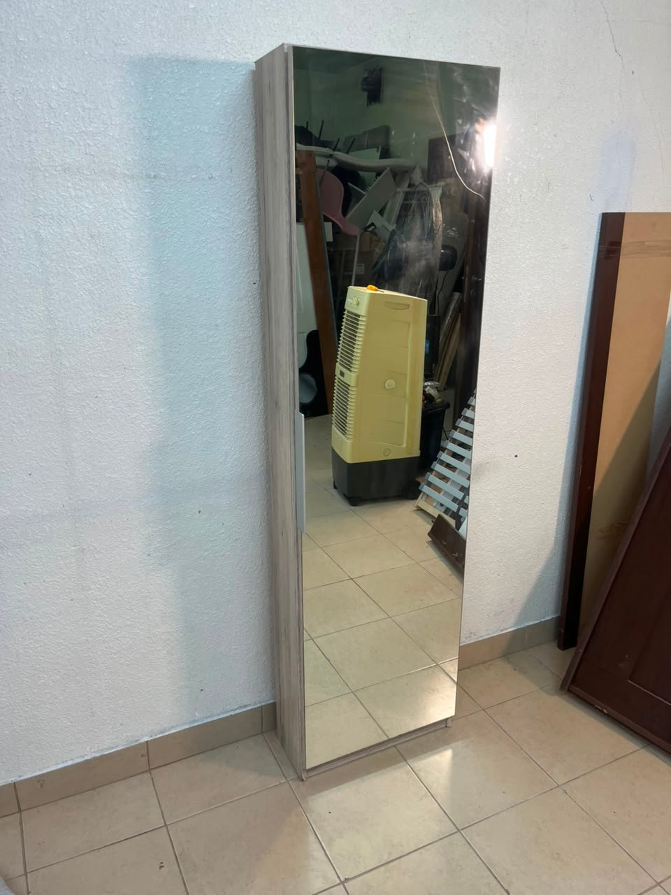 Shoe cabinet with mirrored doors - Image 6