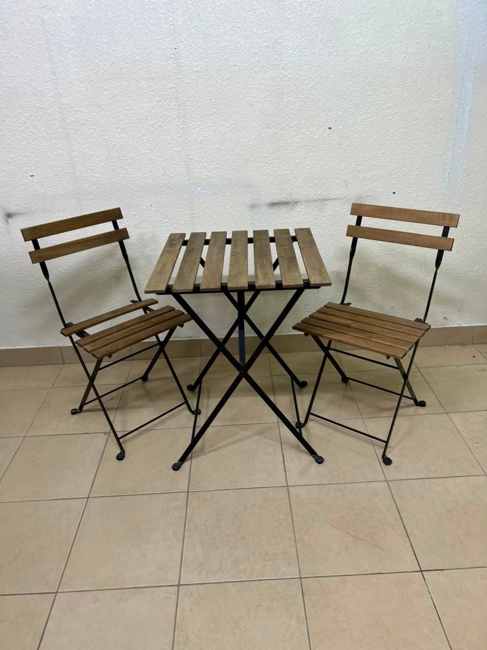 3-Piece Folding Outdoor Bistro Set – Wood Slat Table & 2 Chairs with Black Metal Frames for Patio, Balcony & Garden - Image 6