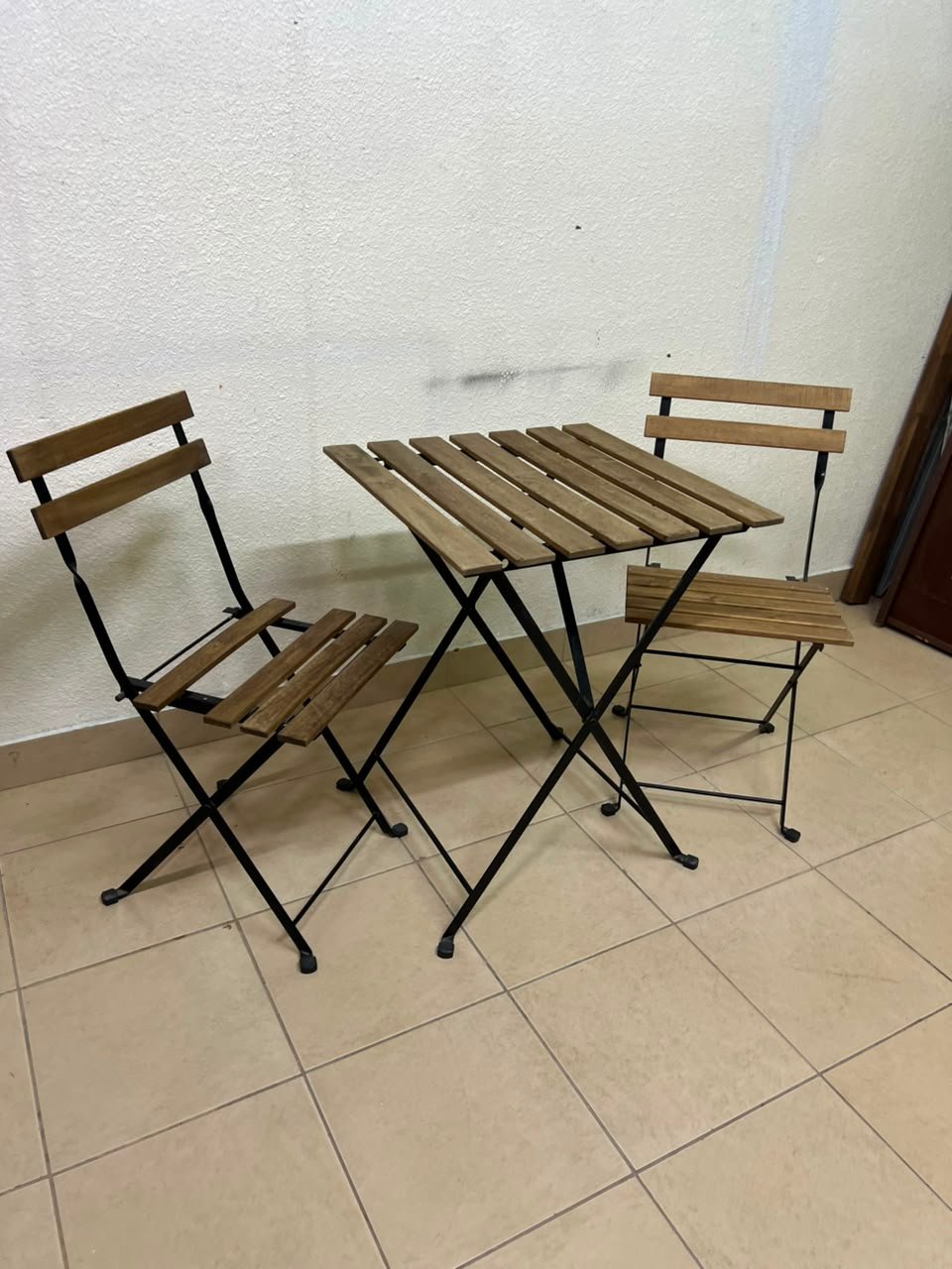 3-Piece Folding Outdoor Bistro Set – Wood Slat Table & 2 Chairs with Black Metal Frames for Patio, Balcony & Garden - Image 8
