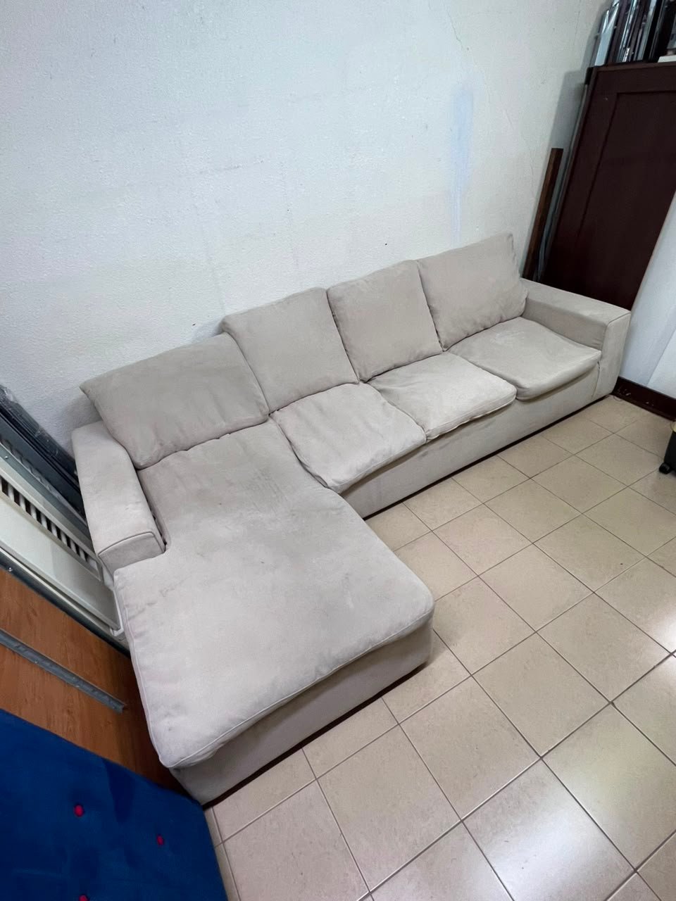 Modern Light Grey/Beige L-Shaped Sectional Sofa with Chaise Lounge – 4-Seater Fabric Couch with Plush Back Cushions for Living Room & Apartments - Image 4