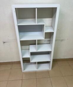 Modern White Geometric Asymmetrical Bookshelf – 6-Tier Freestanding Display Shelf with Open Cubes for Living Room, Office & Nursery