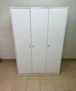 Modern White 3-Door Wardrobe / Closet – Minimalist Bedroom Storage Cabinet with Small Black Knobs & Solid Plinth Base