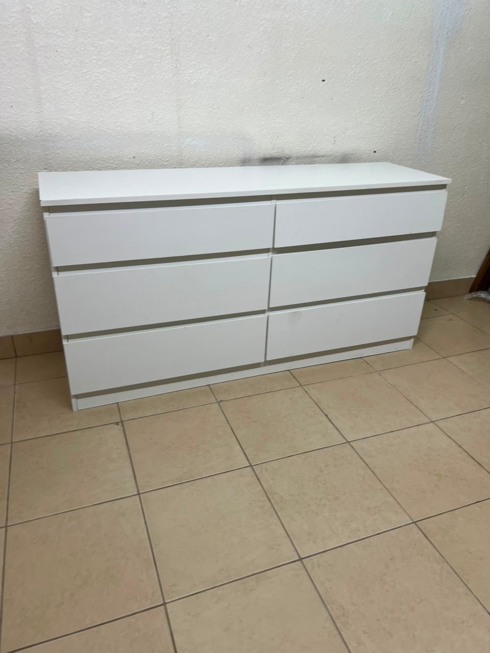Modern White 6-Drawer Dresser / Chest – Wide Minimalist Storage Cabinet with Handleless Recessed Drawers & Plinth Base - Image 3