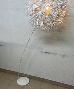 Scandinavian White Dandelion Floral Floor Lamp – IKEA PS MASKROS Style with Petals, Metal Stem & Round Base
